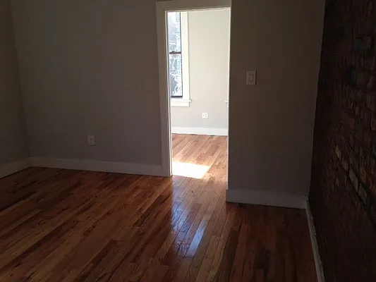 Rented by Premier Metro Realty Corp | media 42