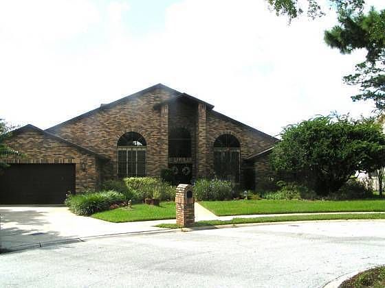 1st image of 697 N Longview Pl