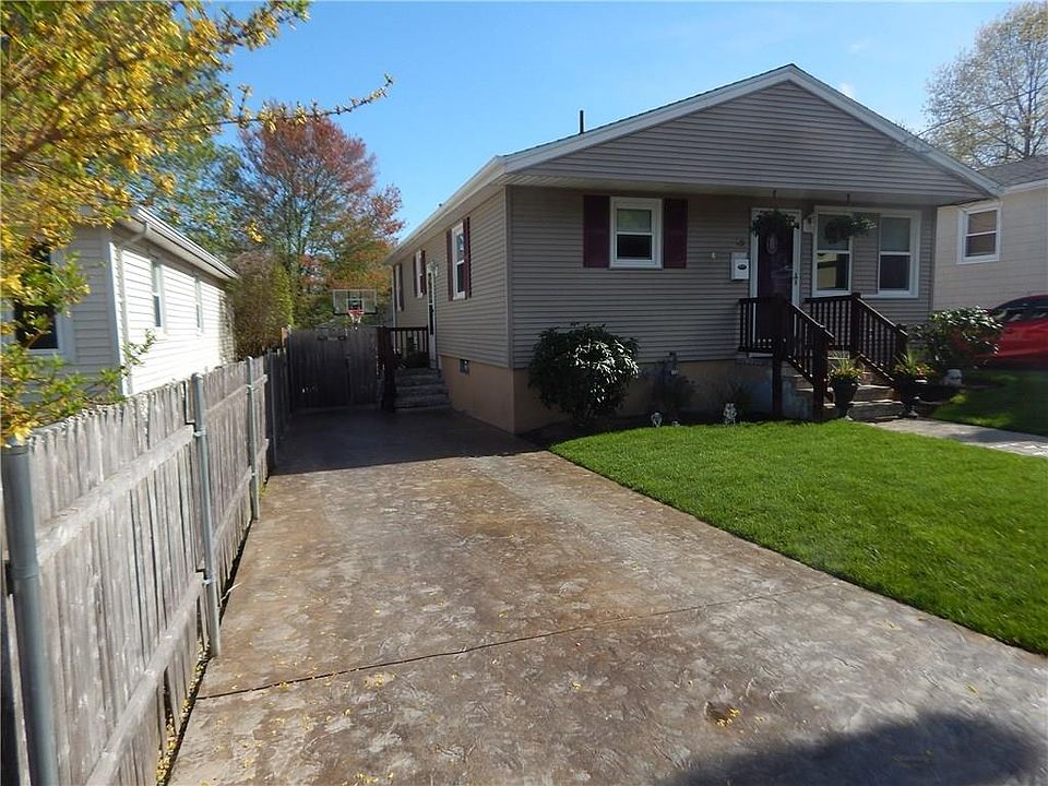 2nd image of 18 Wendell St