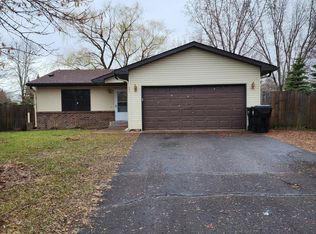 511 Main St W, Isanti, MN 55040