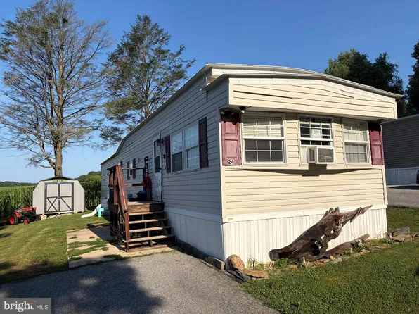 24 Ashton Dr, New Providence, PA 17560