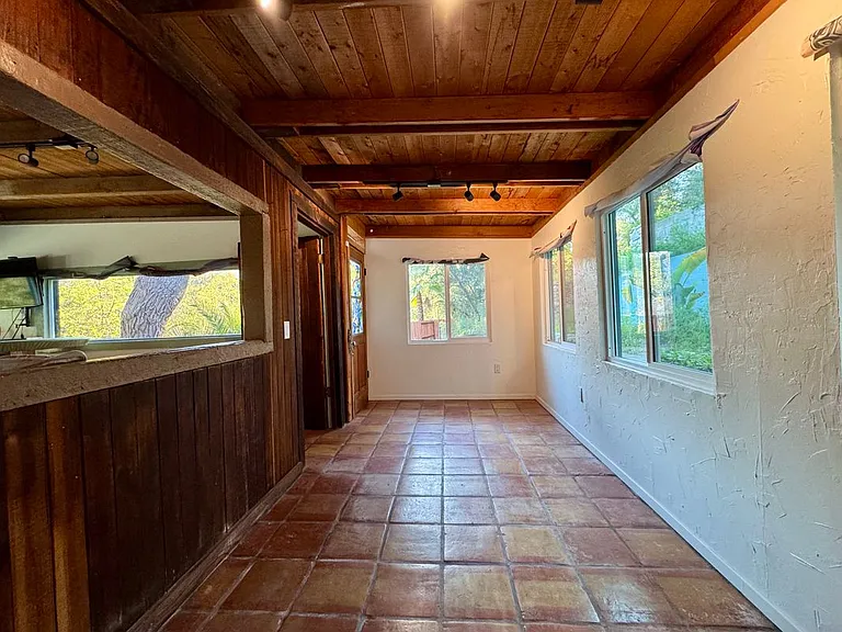1619 Oak Dr #B1 — Photo 5