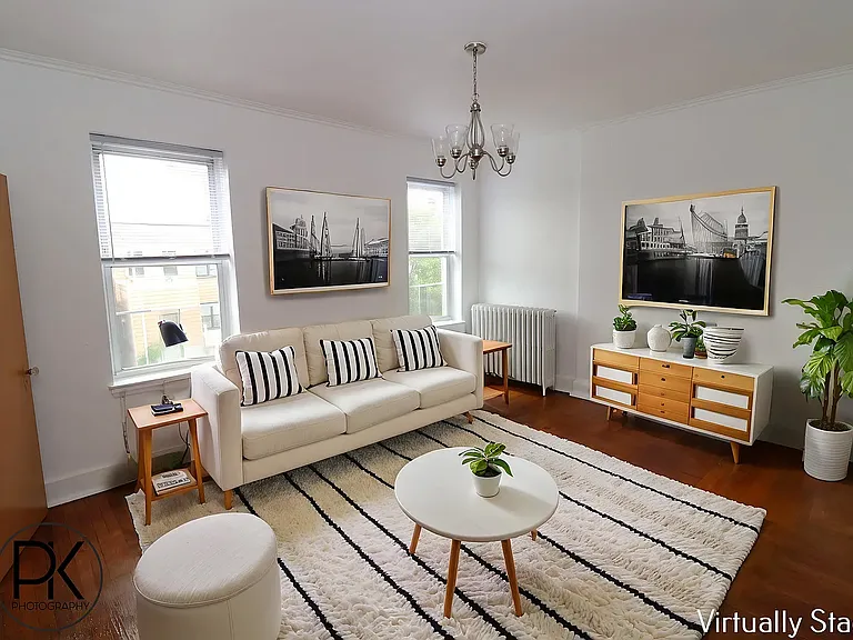597 Leonard St #3R — Photo 1