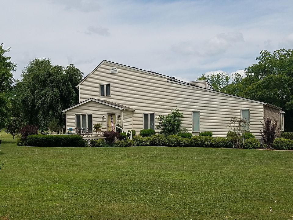 1st image of 1413 Ed Brent Ln