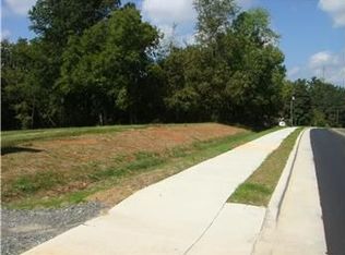 536 W Iredell Ave, Mooresville, NC 28115