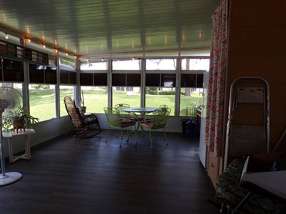 5th image of 4592 Delmar Dr #577