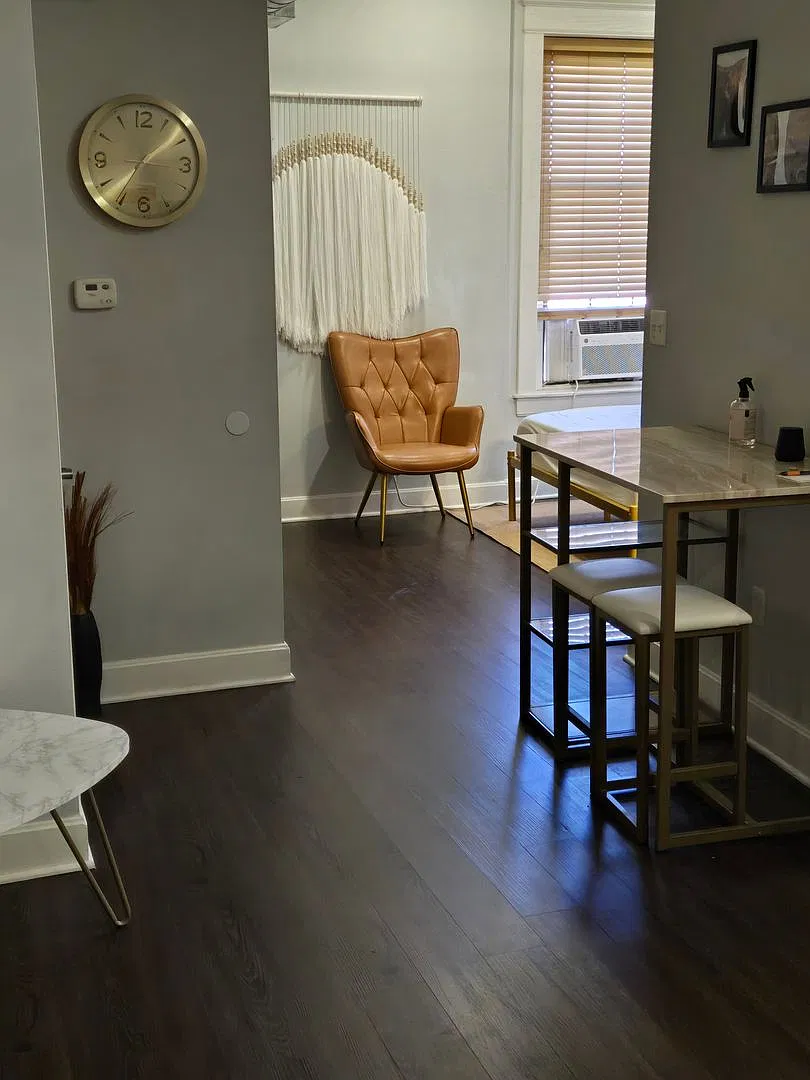302 W Commercial Unit 211A — Photo 2