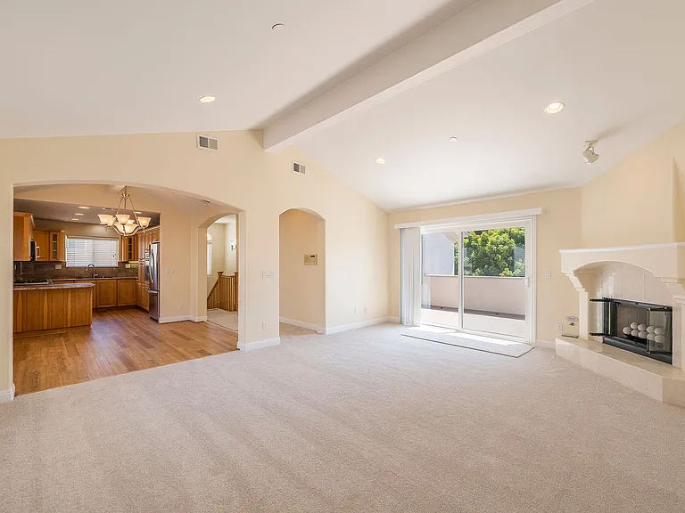 2213 Carnegie Ln #C — Photo 6