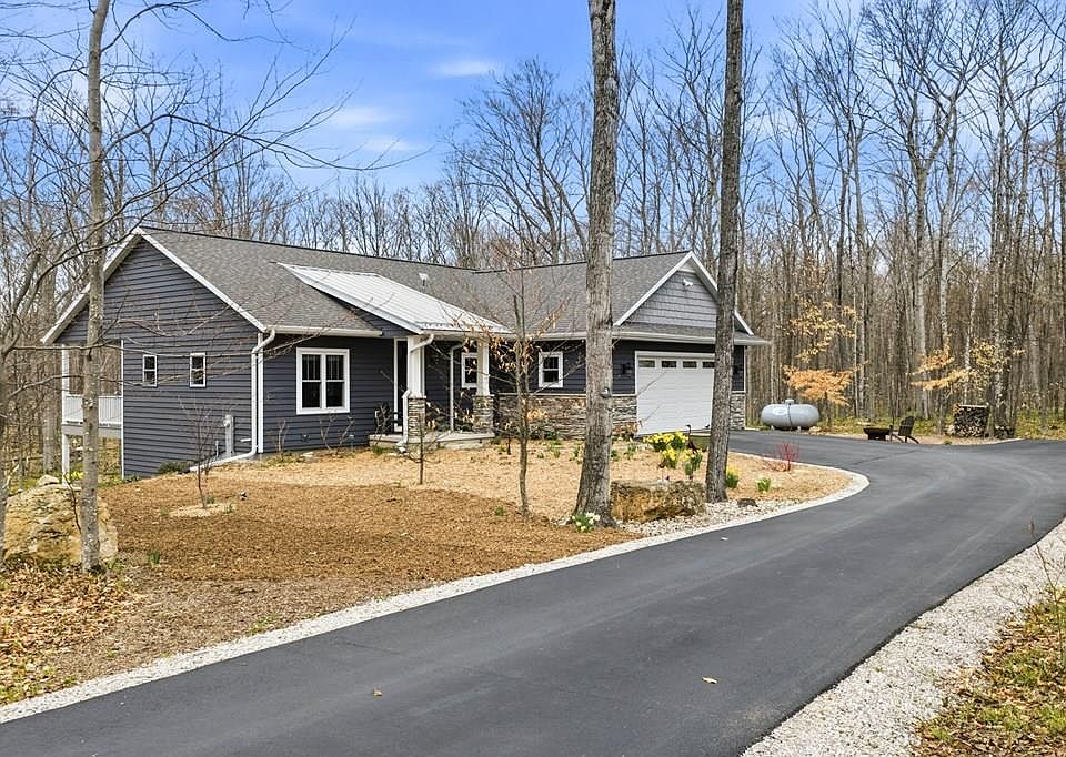1st image of 3404 Tanglewood Ln