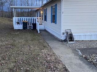 11 King Arthur Dr, Rostraver Township, PA 15012