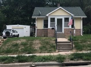 5127 N 38th St, Omaha, NE 68111