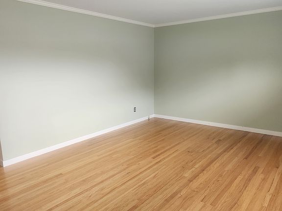 3rd image of 708 Arroyo Leon Dr