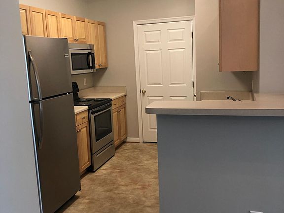 5th image of 718 River Rock Way Ste 109