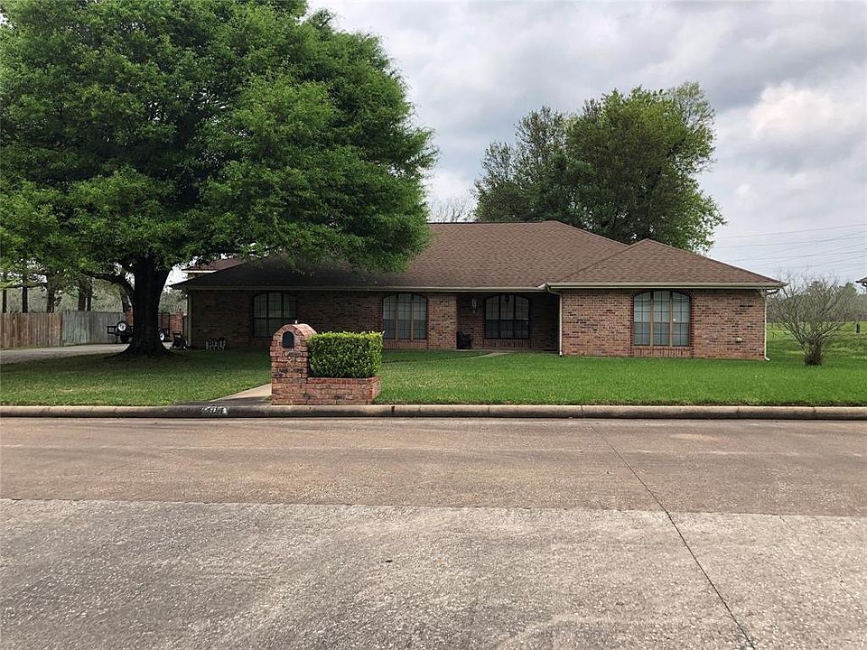 1st image of 104 Wildwood Dr