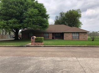 104 Wildwood Dr, Livingston, TX 77351