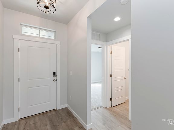 3rd image of 6290 W Karpathos St