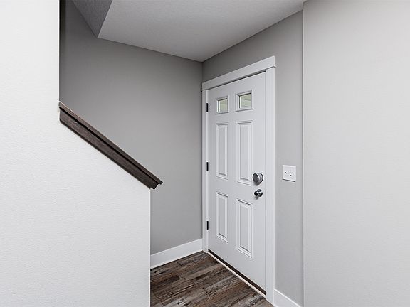 5th image of 805 36th St SW
