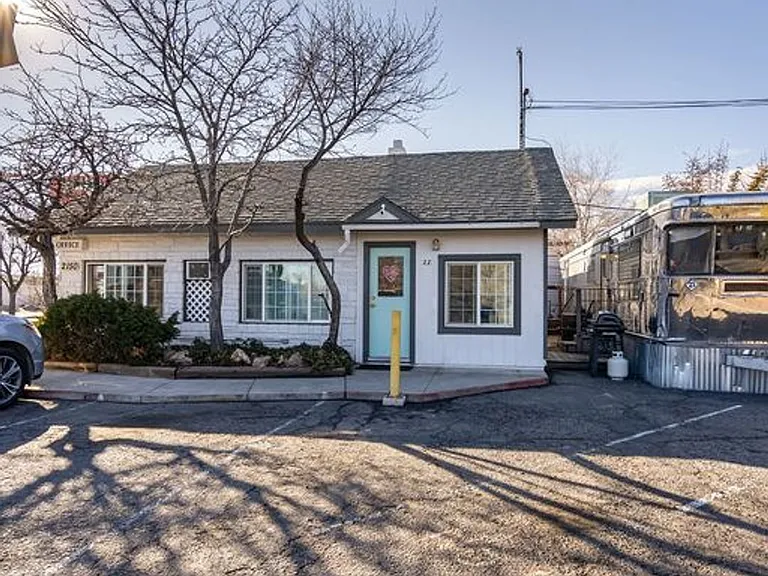 2150 Victorian Ave #9 — Photo 19