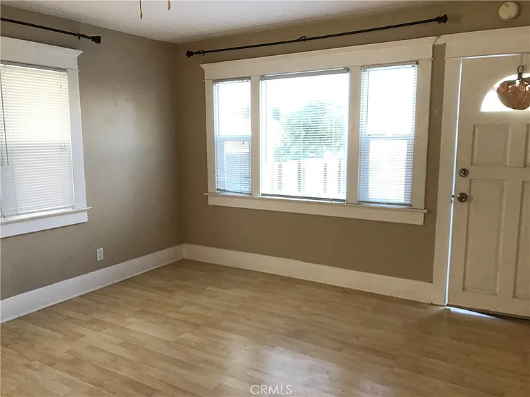 206 S Guadalupe Ave #C — Photo 3