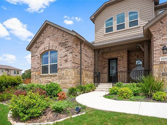 2nd image of 15200 Sisters Cir