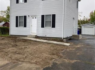 2 Pawtucket Ave, Rumford, RI 02916