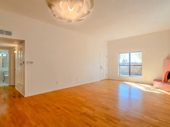 2861 Plaza Rojo, Santa Fe, NM 87507