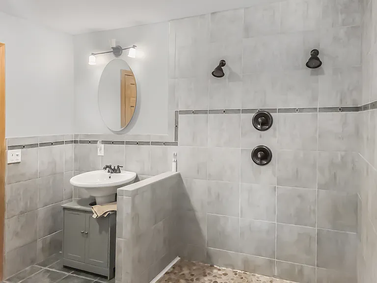 Upstairs bathroom