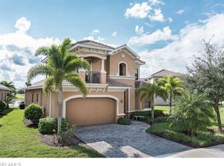 1425 Serrano Cir, Naples, FL 34105