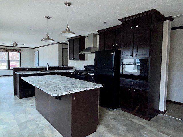 1st image of 516 Courtland Ln #646