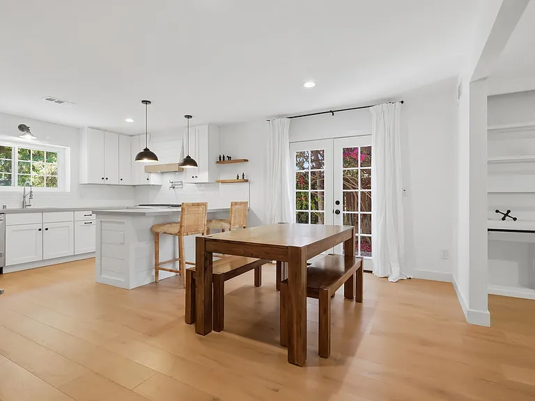 Martha St — Photo 12