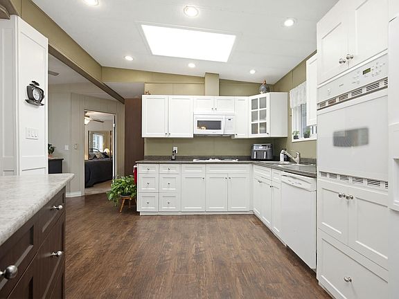 5th image of 27111 0th Ave #6