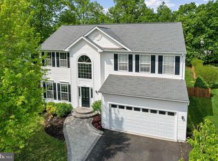 810 Kenneth Pl SE, Leesburg, VA 20175