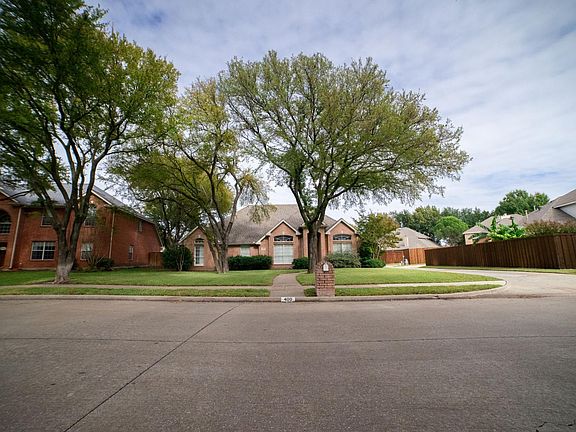 2nd image of 400 Lancashire Dr