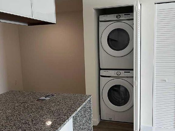 5th image of 501 NE 23rd St #B18