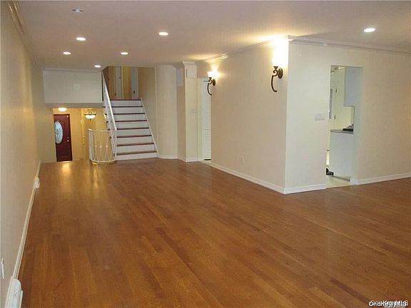 4th image of 2314 215TH St