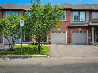 151 Green Rd #13, Hamilton, ON L8G3X2