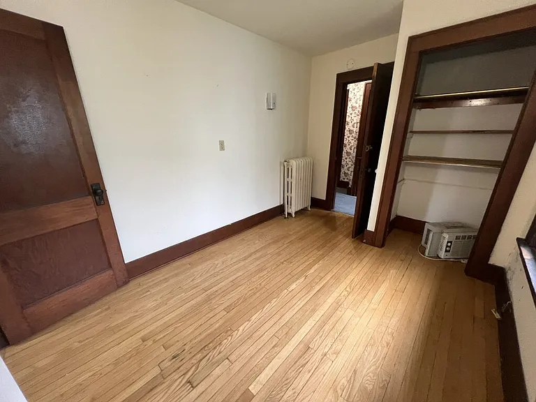 115 Heights Ct — Photo 13