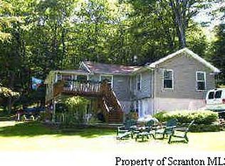 2 Goose Pond Rd, Lake Ariel, PA 18436