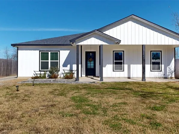 4867 N Oakland Ln, Bryan, TX 77808