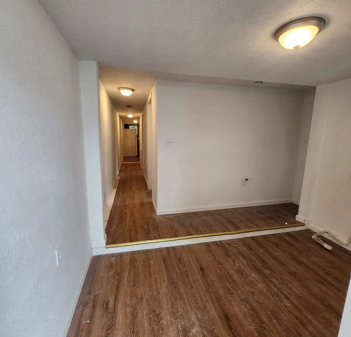2 bed, 800 sqft, $1,600 — Photo 3