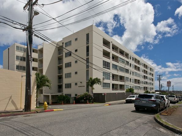 1555 Pohaku St APT A202, Honolulu, HI 96817