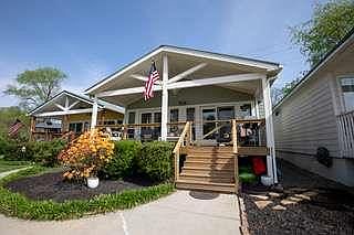 1st image of 44 Chalet Ln