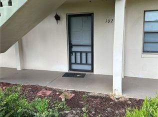 102 Fairway Ct, Lake Placid, FL 33852