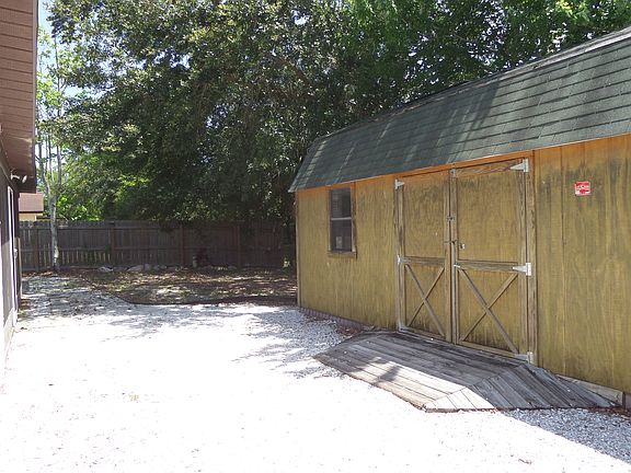 398459_Back View_06272016