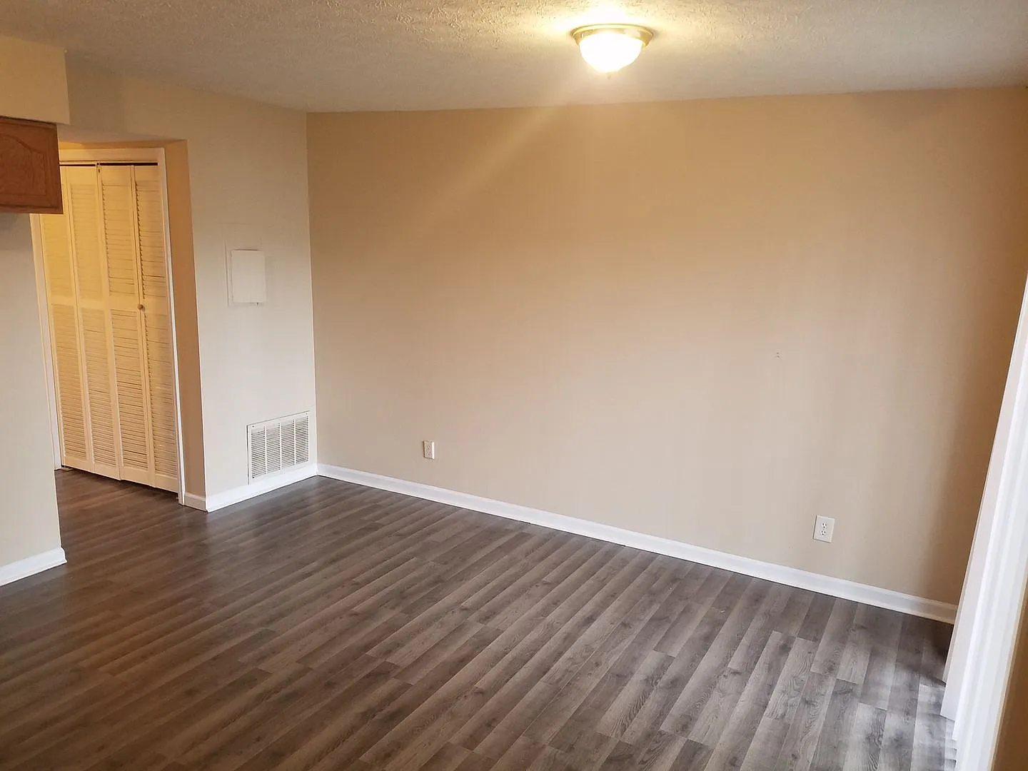 Wooddale Terrace Townhomes — Photo 4