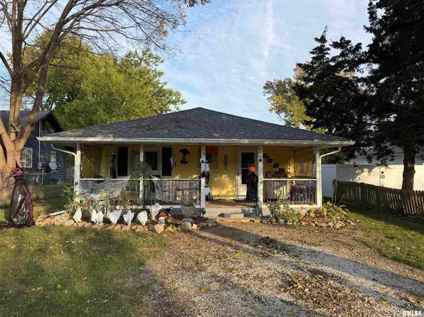 4208 SE Scholl Ct, Bartonville, IL 61607