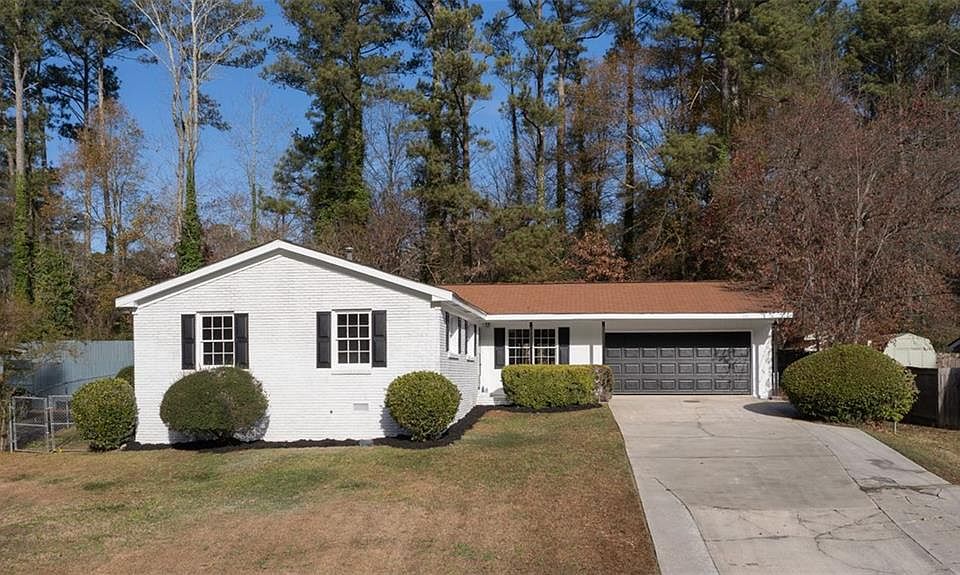 1st image of 1475 Drayton Woods Dr