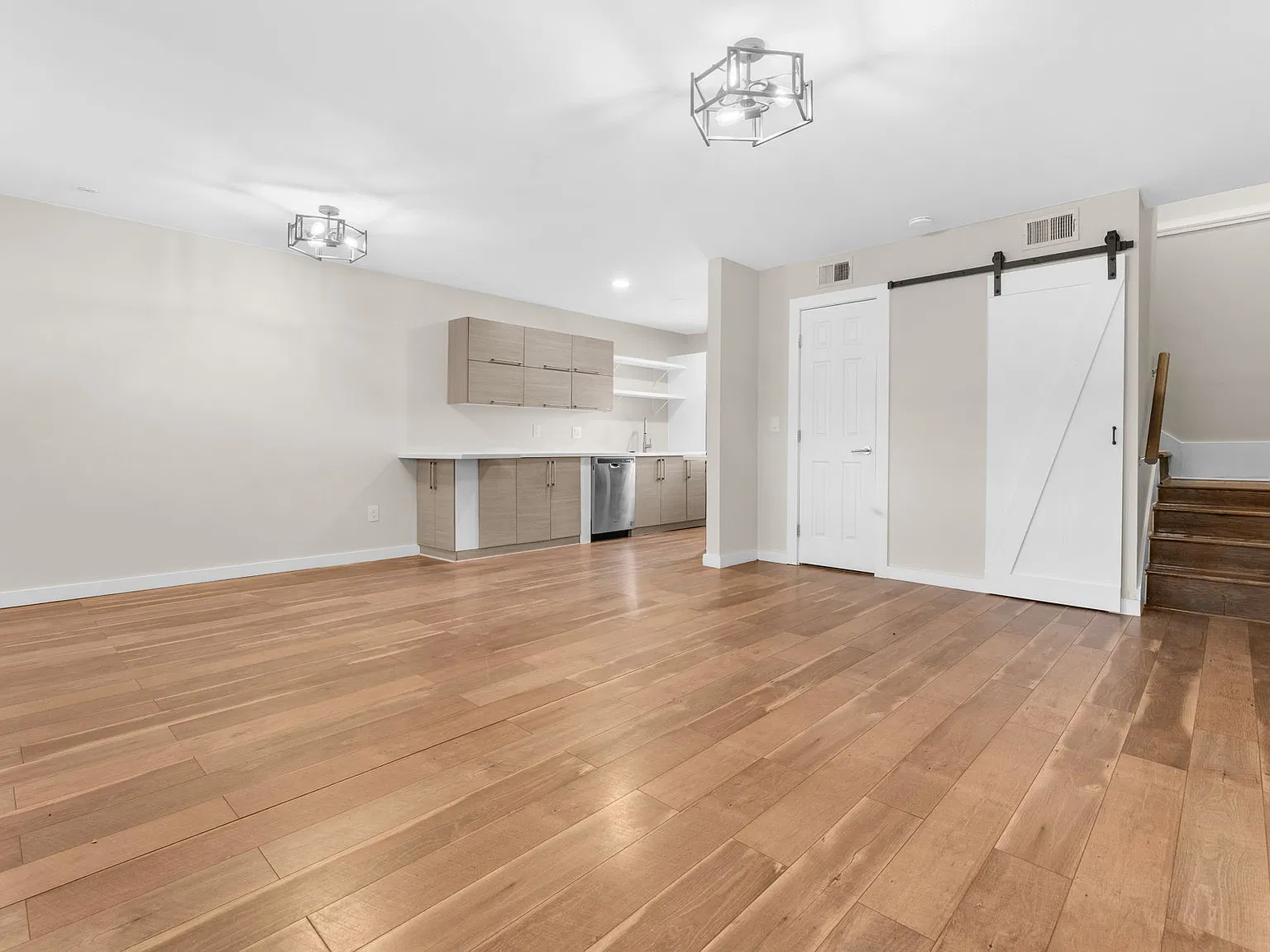 2 bed, 1.5 bath, 977 sqft, $2,700 — Photo 4