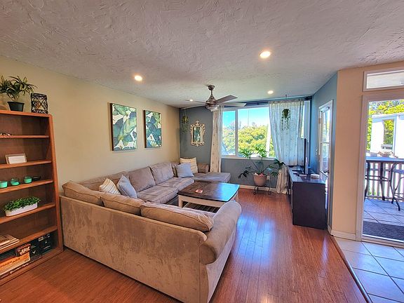 5th image of 3871 Basilone St Unit 4