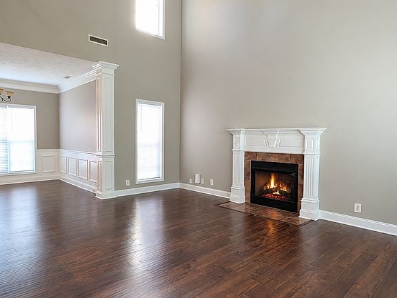 5th image of 3036 Community Cir